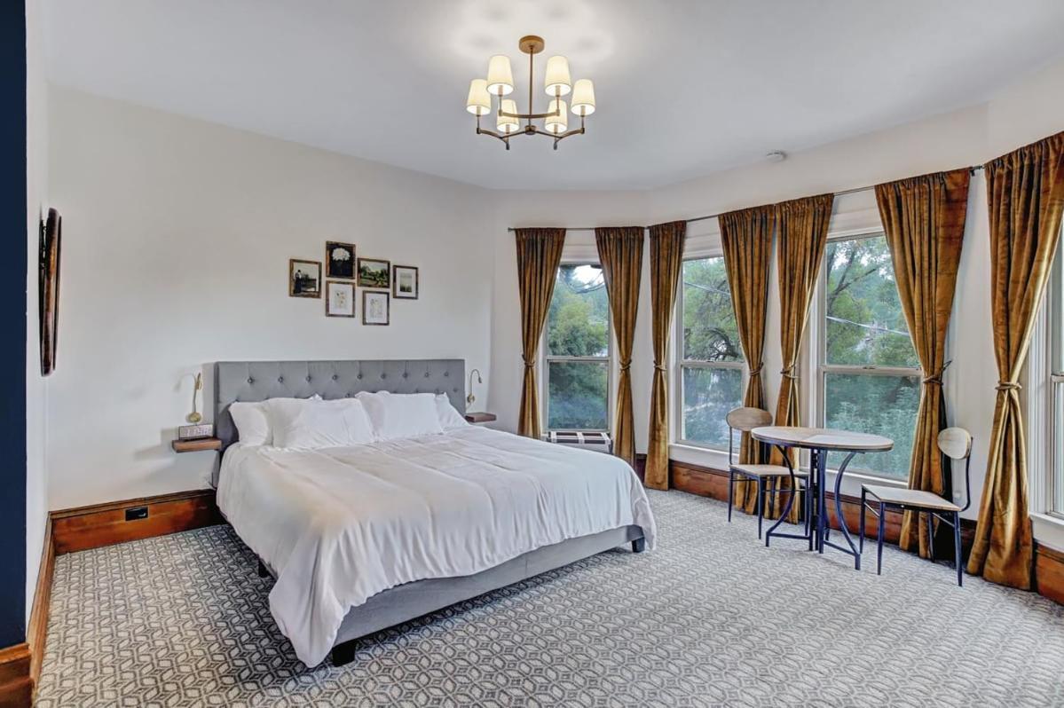 Golden Dreams Inn Grass Valley Phòng bức ảnh